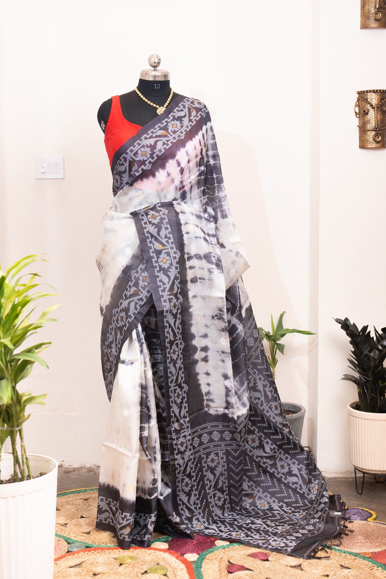 TUSSAR JAMDANI - BT43
